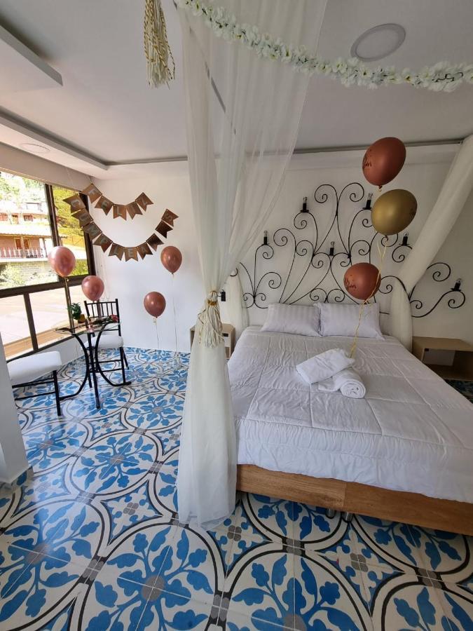 Piedra Del Penol Hotel Guatapé エクステリア 写真