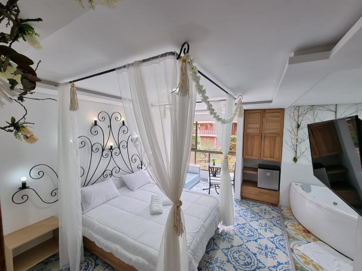Piedra Del Penol Hotel Guatapé エクステリア 写真
