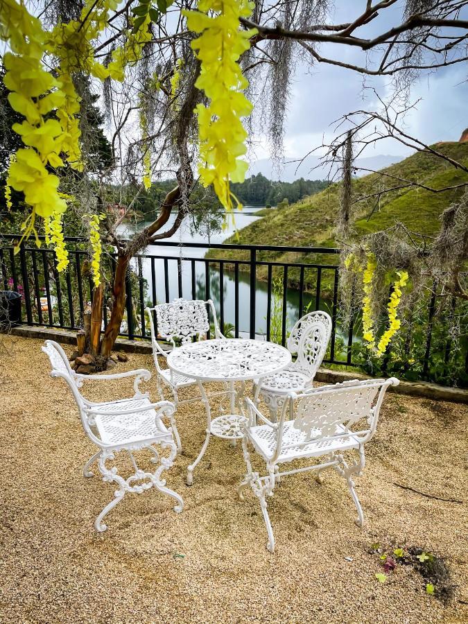 Piedra Del Penol Hotel Guatapé エクステリア 写真