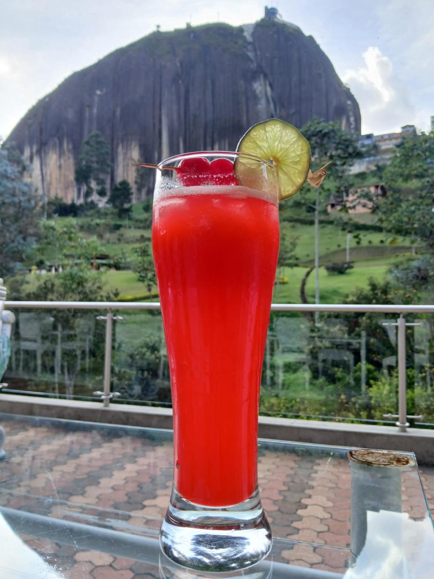 Piedra Del Penol Hotel Guatapé エクステリア 写真