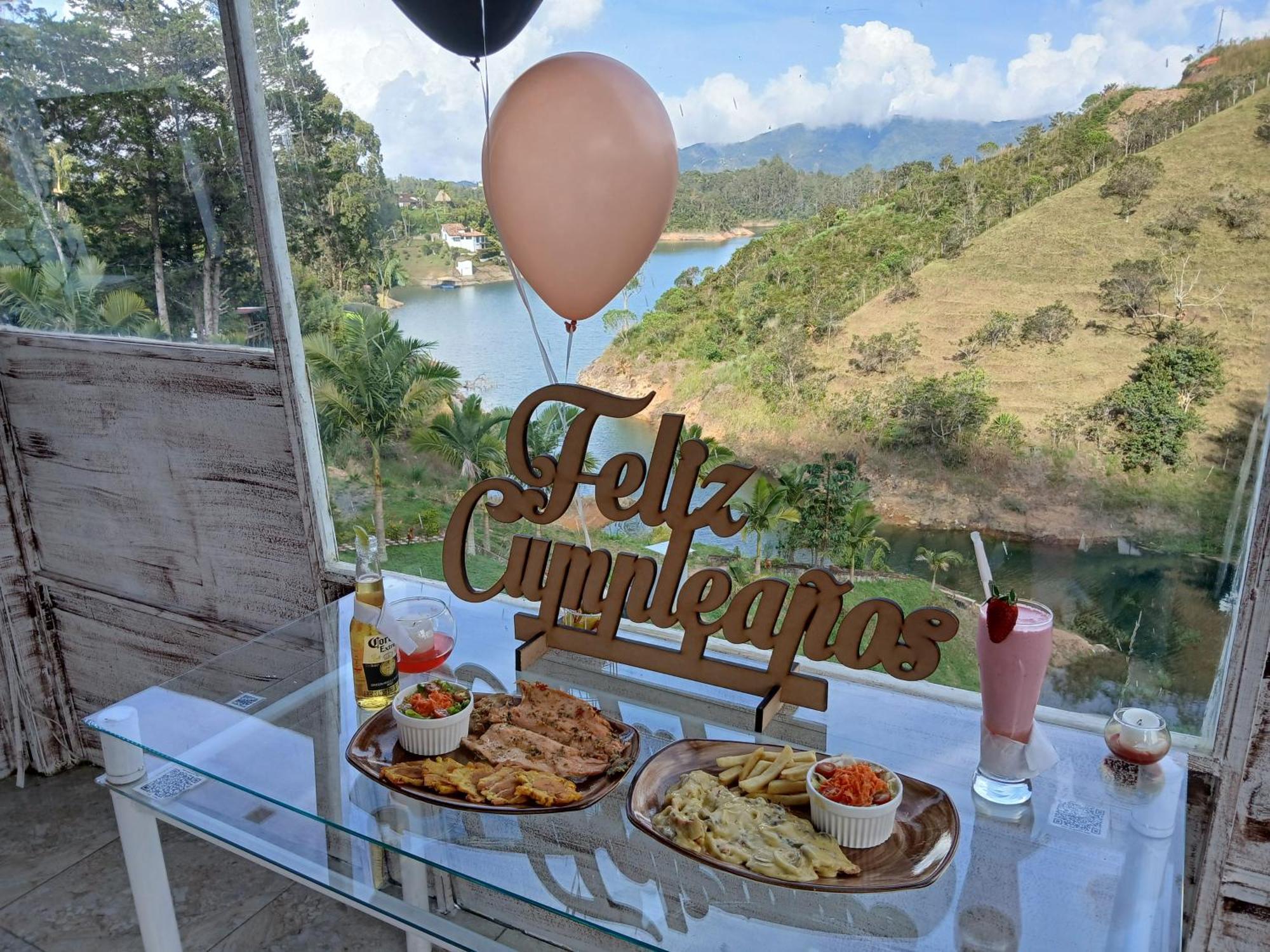 Piedra Del Penol Hotel Guatapé エクステリア 写真