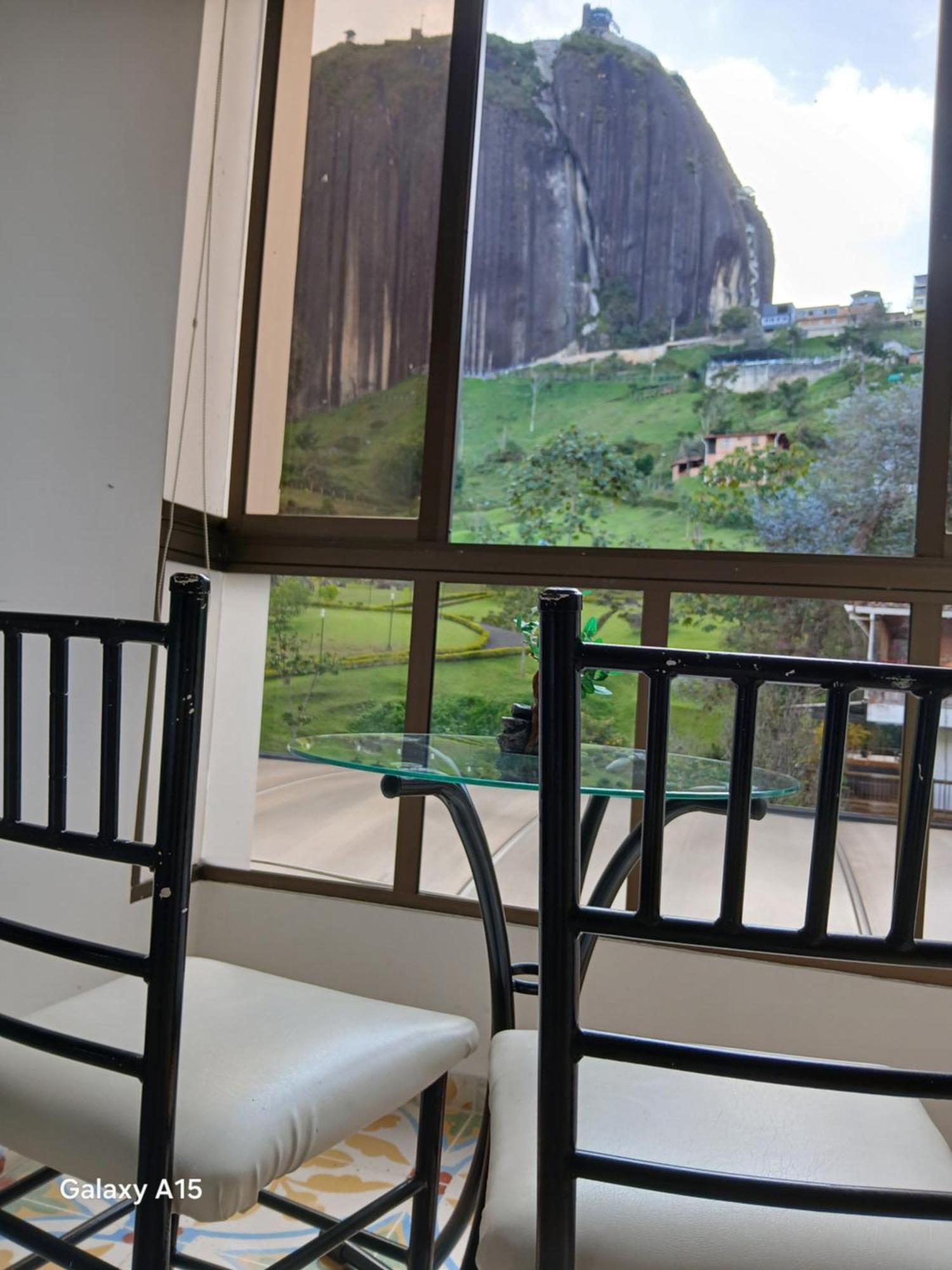 Piedra Del Penol Hotel Guatapé エクステリア 写真
